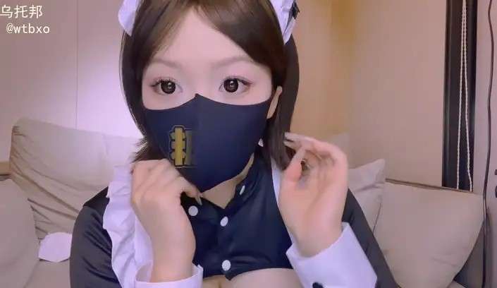 爆乳女仆潮吹圣体 (5)